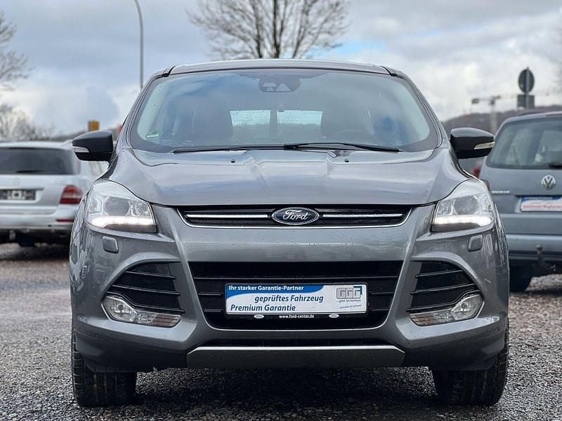 Usado Ford Kuga Titanium 150 HP (110 kW) 2013 Cinzento SUV
