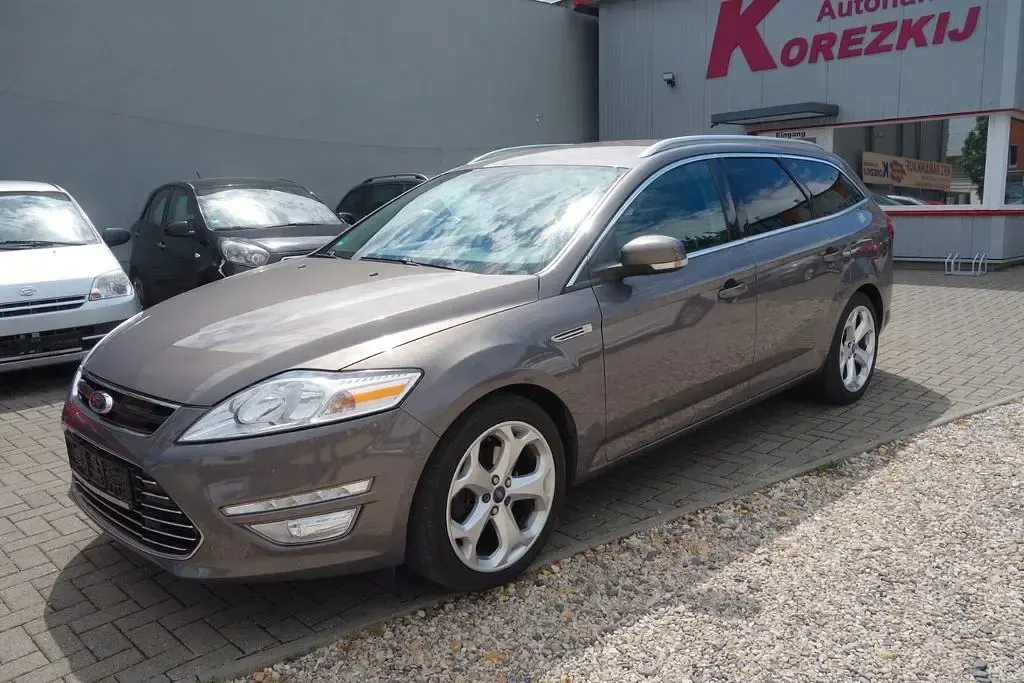 Gebraucht Ford Mondeo Titanium 200 PS (147 kW) 2014 Braun Limousine