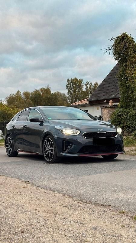 Gebraucht Kia ProCeed GT 204 PS (150 kW) 2020 Grau Kombi