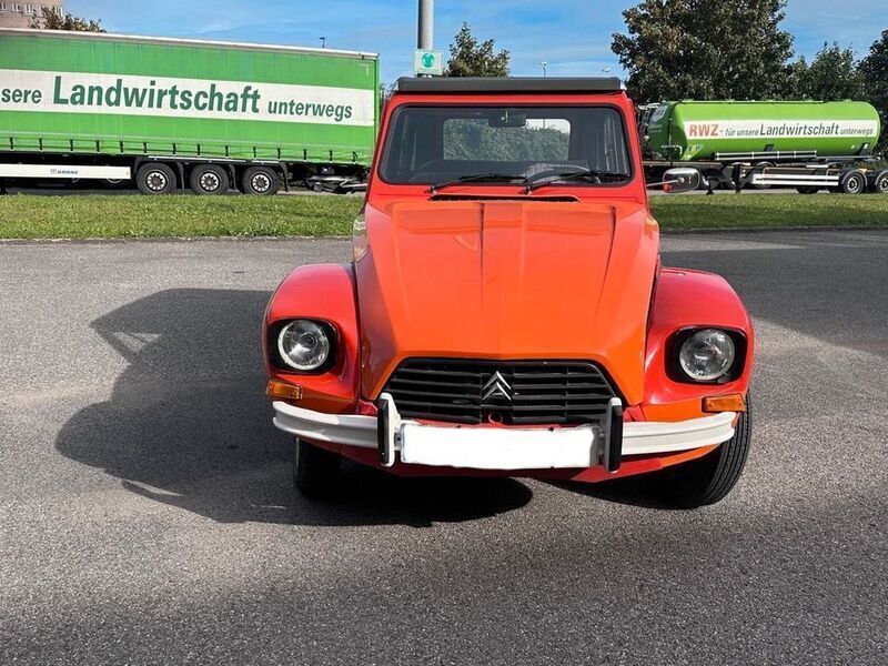 Rot Gebraucht 1978 Citroën Dyane Kleinwagen | 8.500 € - Bild 1/4