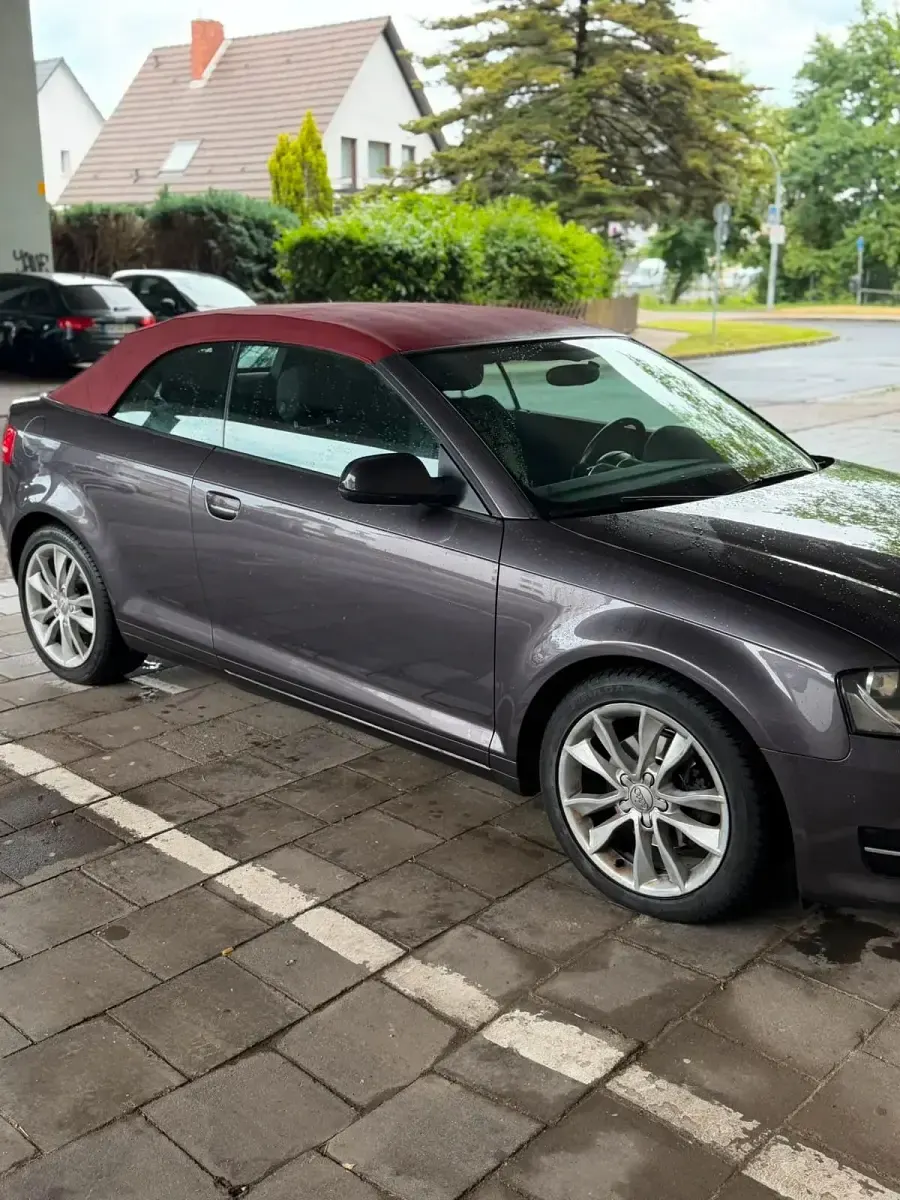 Gebraucht Audi A3 Cabriolet 160 PS (117 kW) 2011 Rot Cabrio