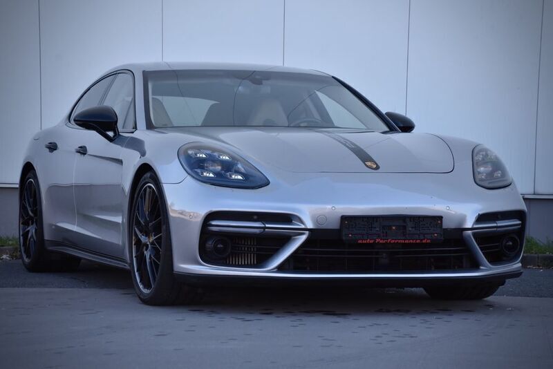 Silber Gebraucht 2018 Porsche Panamera Turbo Limousine | 57.000 € (Guter Preis) - Bild 1/4