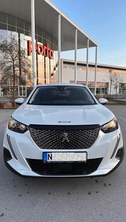 Gebraucht Peugeot 2008 Active 131 PS (96 kW) 2021 Weiß SUV