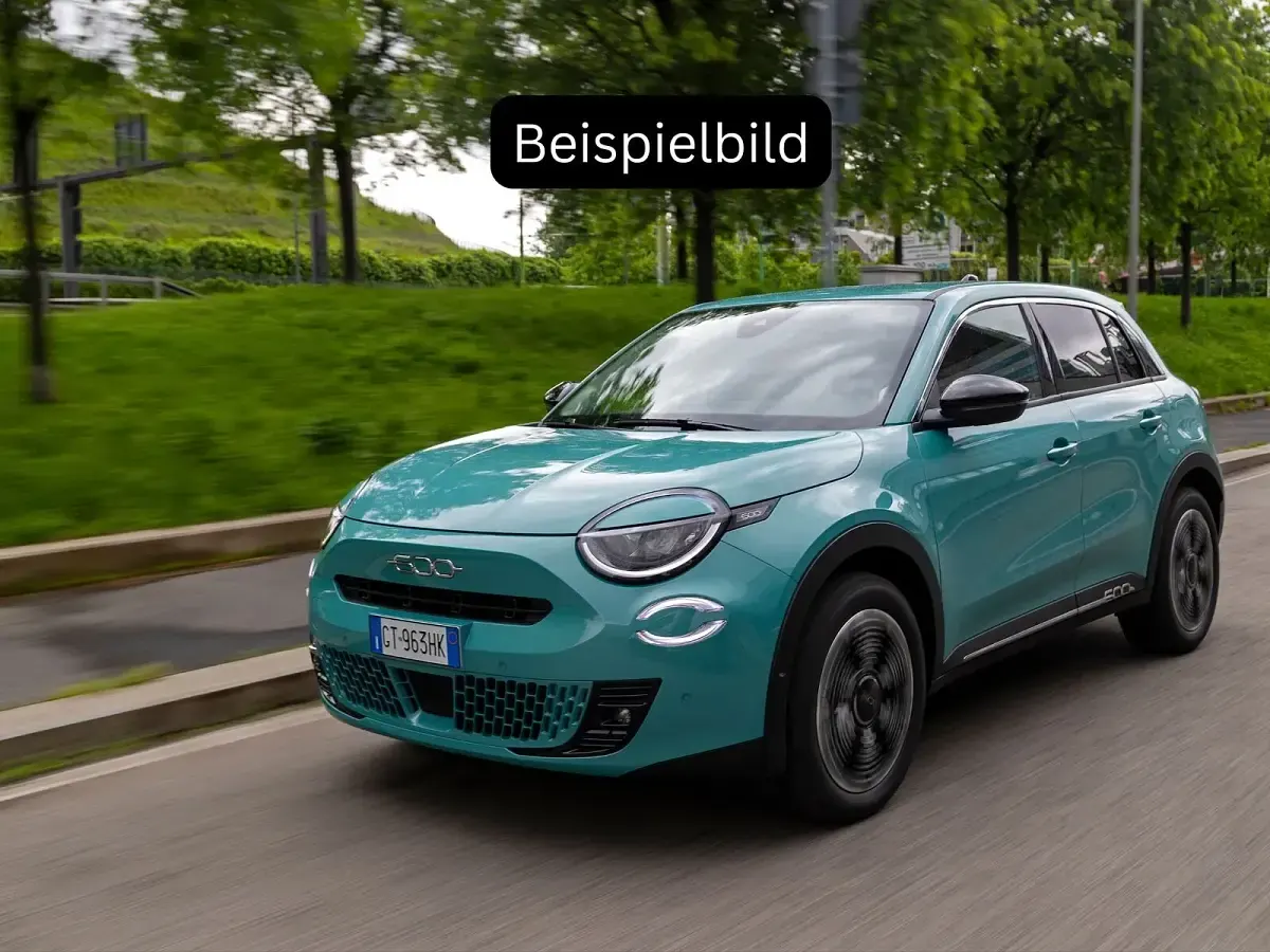 Gebraucht Fiat 600 Business 101 PS (74 kW) 2025 SUV