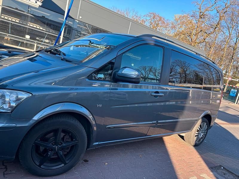Gebraucht Mercedes Viano 165 PS (121 kW) 2012 Grau Van / Kleinbus