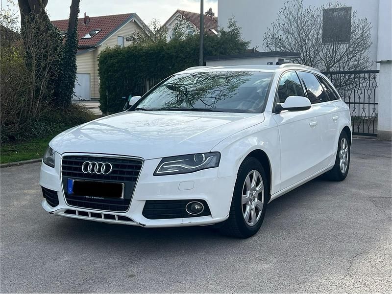 Gebraucht Audi A4 143 PS (105 kW) 2010 Weiß Kombi