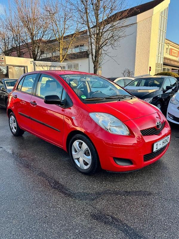 Gebraucht Toyota Yaris Cool 101 PS (74 kW) 2009 Super red 5 Kleinwagen