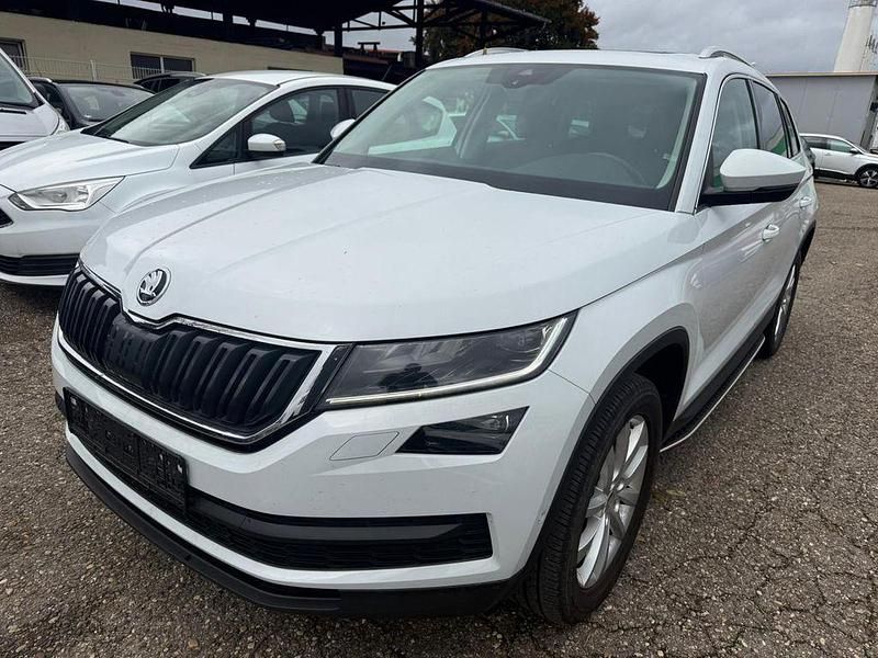 Weiß Gebraucht 2021 Skoda Kodiaq Style SUV | 18.445 € (Fairer Preis) - Bild 1/4