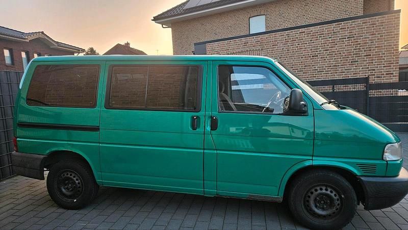 Gebraucht VW T4 102 PS (75 kW) 2000 Grün Van