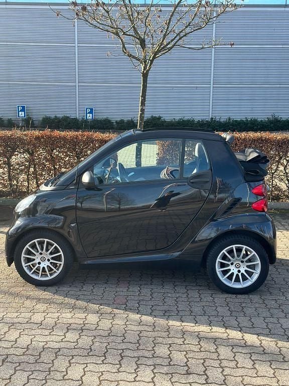 Gebraucht Smart ForTwo Cabrio 71 PS (52 kW) 2010 Schwarz Cabrio