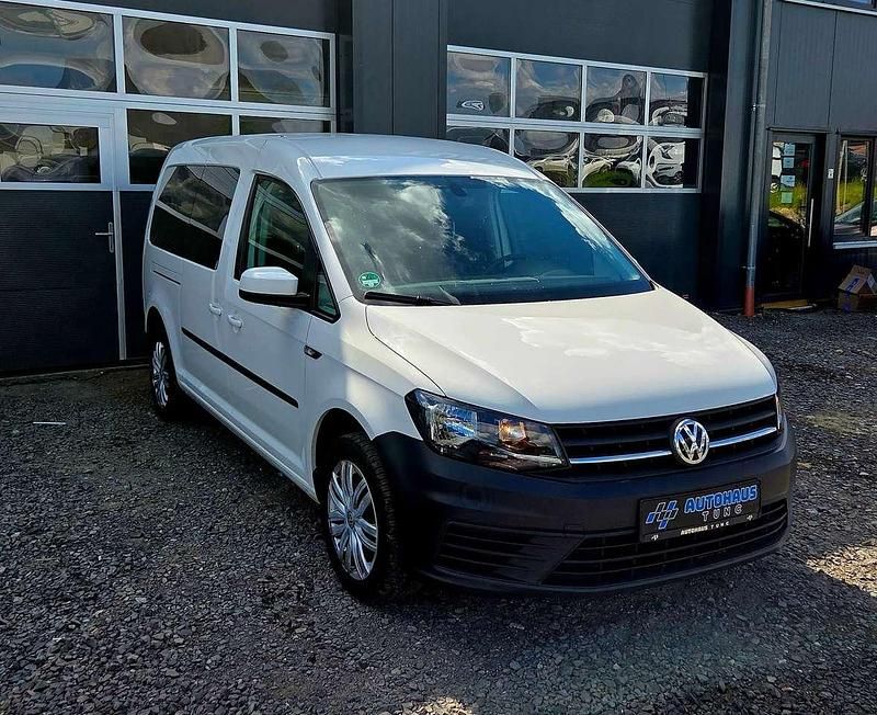 Gebraucht VW Caddy Maxi Trendline 102 PS (75 kW) 2019 Candyweiss Van / Kleinbus