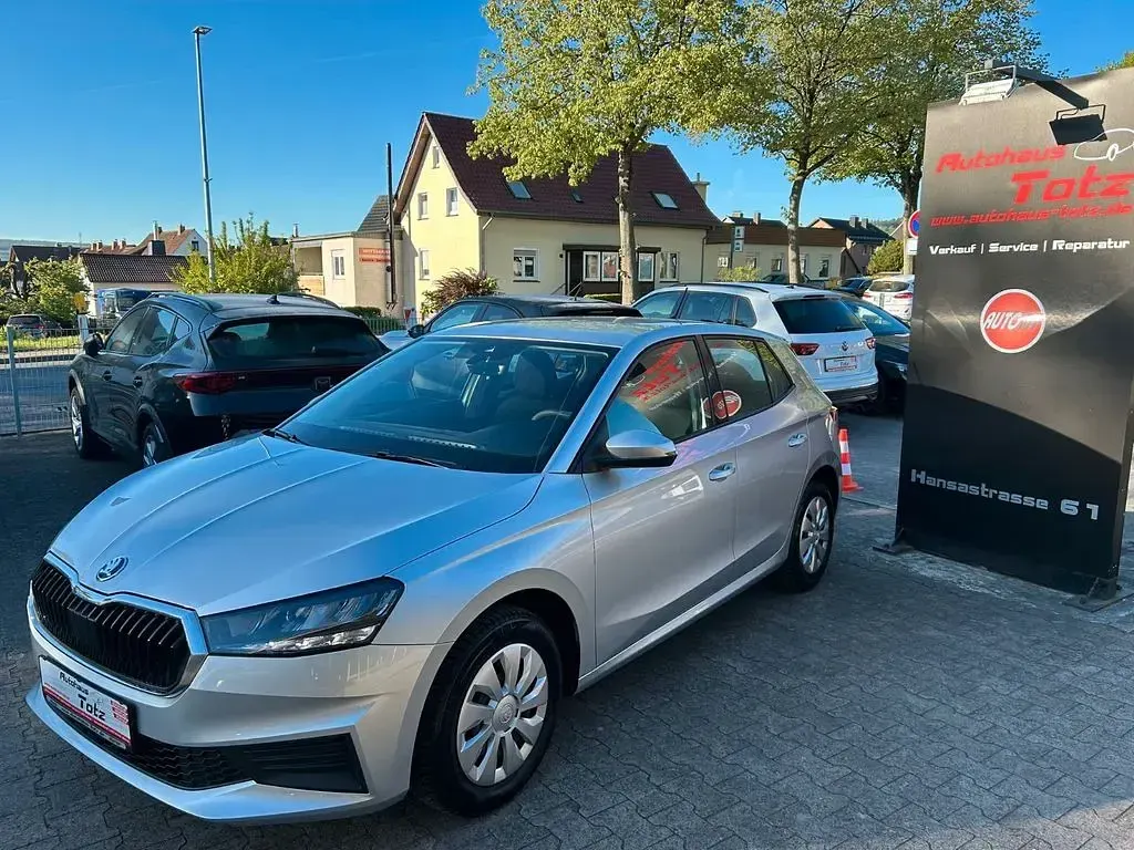 Second-hand Skoda Fabia Active 65 CP (47 kW) 2023 Argintiu Hatchback