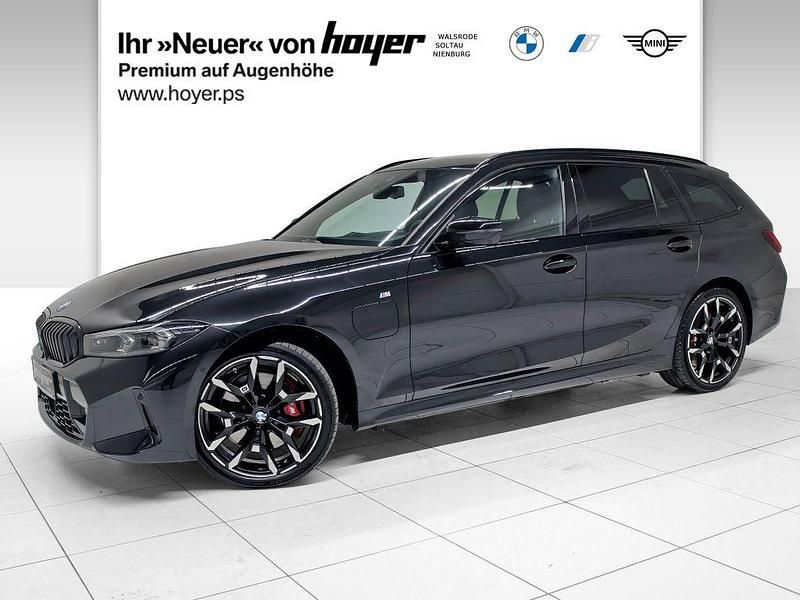 Saphirschwarz Gebraucht 2024 BMW 330e M Sport Kombi | 49.930 € (Teuer) - Bild 1/4