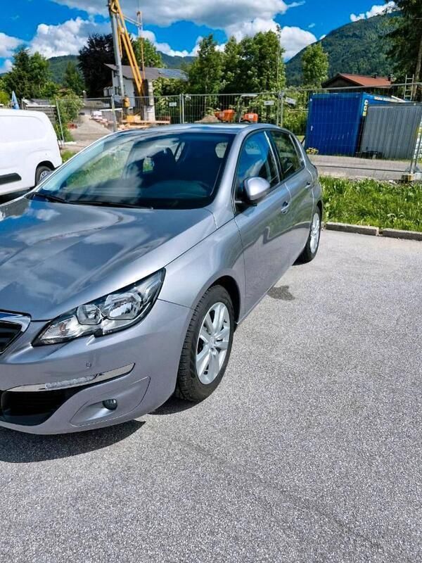 Gebraucht Peugeot 308 Active 131 PS (96 kW) 2014 Silber Kleinwagen