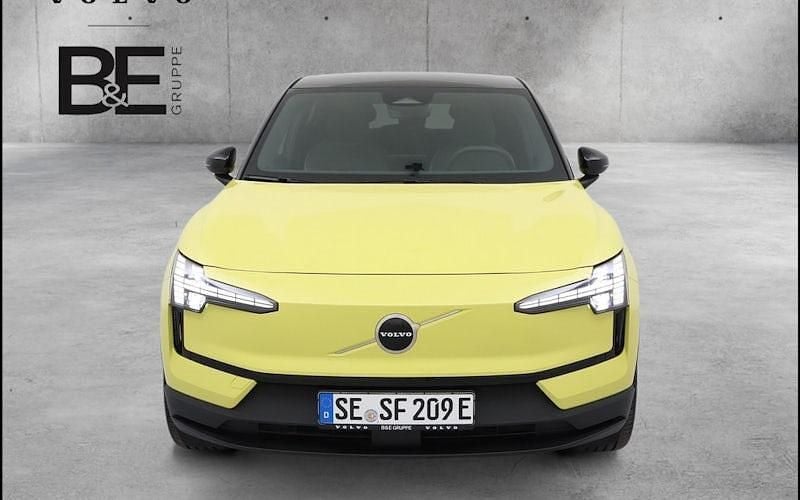 Weiß Gebraucht 2025 Volvo EX30 Plus SUV | 34.950 € (Fairer Preis) - Bild 1/4
