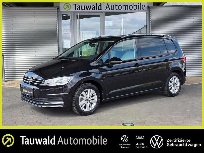 Schwarz Gebraucht 2024 VW Touran Comfortline Van / Kleinbus | 35.760 € (Fairer Preis) - Bild 1/4