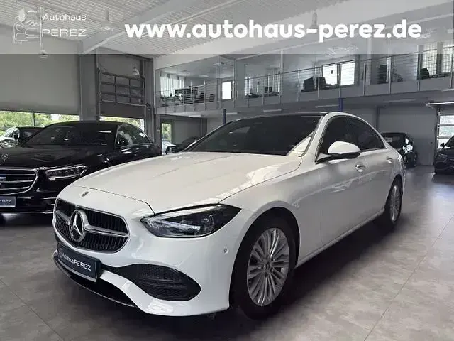 Gebraucht Mercedes C180 170 PS (125 kW) 2025 Weiß Limousine
