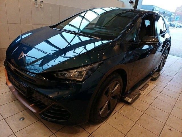 Second-hand Cupra Born 150 kW (204 CP) 2022 Albastru Hatchback
