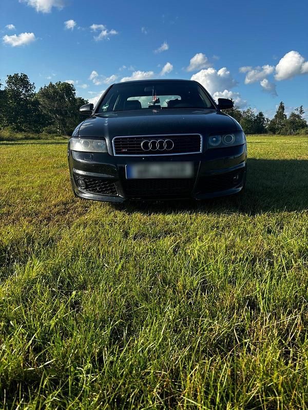 Schwarz Gebraucht 2002 Audi A4 Limousine | 6.450 € - Bild 1/4