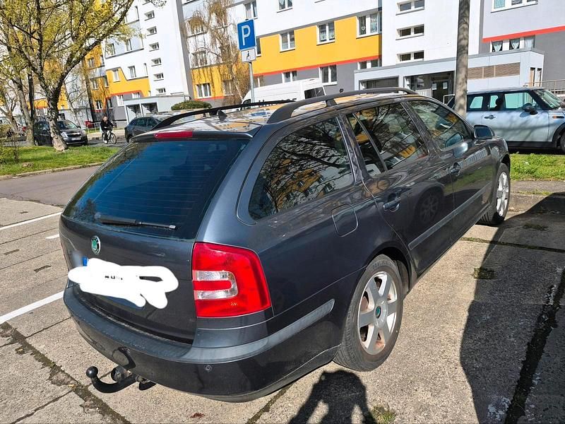 Gebraucht Skoda Octavia 115 PS (84 kW) 2007 Grau Limousine