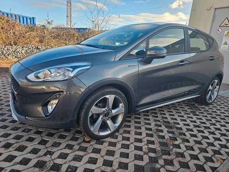 Grau Gebraucht 2019 Ford Fiesta Active Limousine | 10.300 € (Guter Preis) - Bild 1/4
