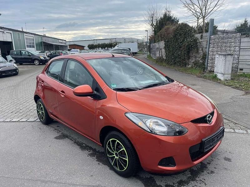 Gebraucht Mazda 2 Independence 75 PS (55 kW) 2010 Passion orange Kleinwagen