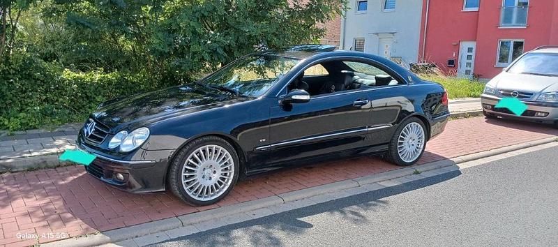 Gebraucht Mercedes CLK320 224 PS (164 kW) 2008 Schwarz Coupé