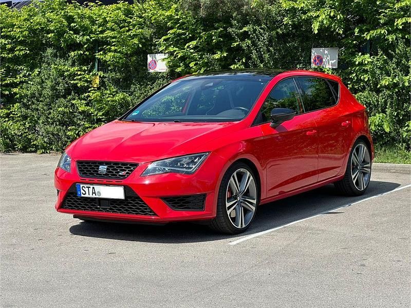 Rot Gebraucht 2016 Cupra Leon Limousine | 16.600 € (Fairer Preis) - Bild 1/4