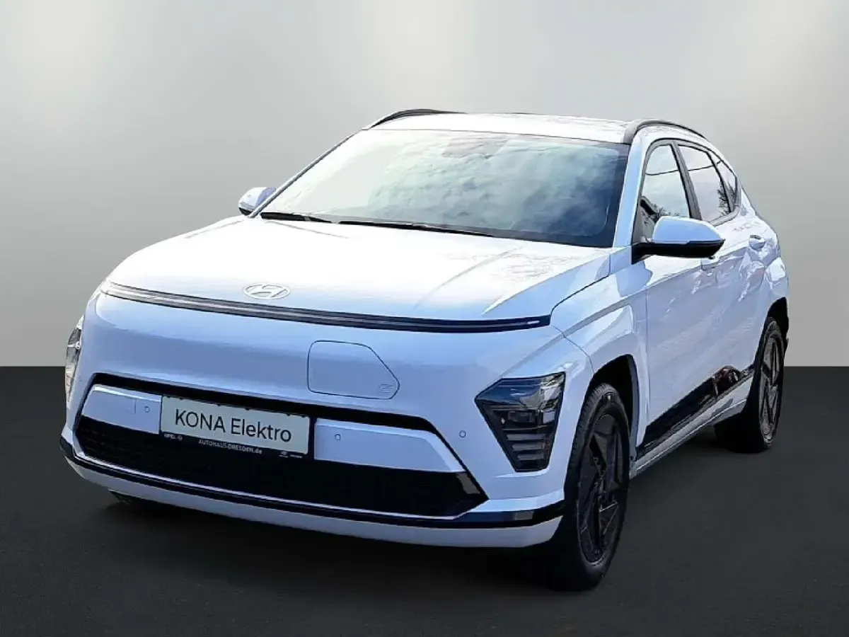 Neu Hyundai Kona Trend 150 kW (204 PS) 2025 Atlas white / sol SUV