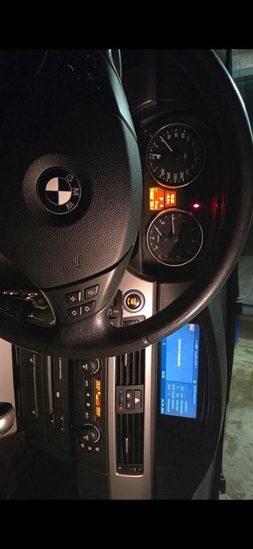 Second-hand BMW 330 258 CP (189 kW) 2006 Negru Berlinǎ