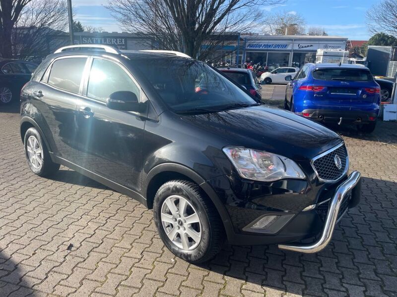 Gebraucht SsangYong Korando 175 PS (128 kW) 2012 Schwarz SUV