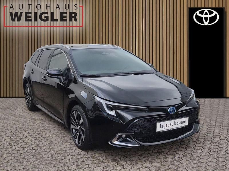 Neu Toyota Corolla 196 PS (144 kW) 2025 Schwarz Limousine