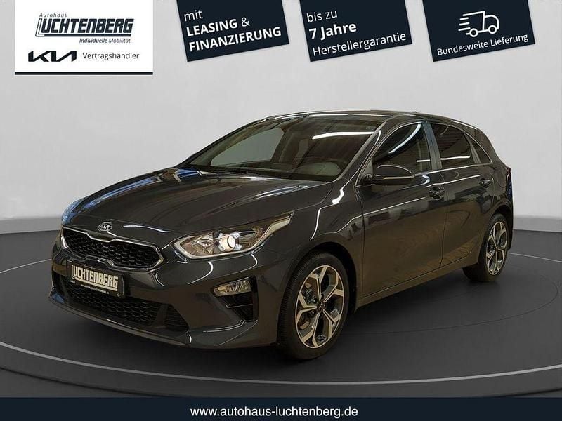 Gebraucht Kia Ceed Vision 140 PS (102 kW) 2018 Grau Kleinwagen