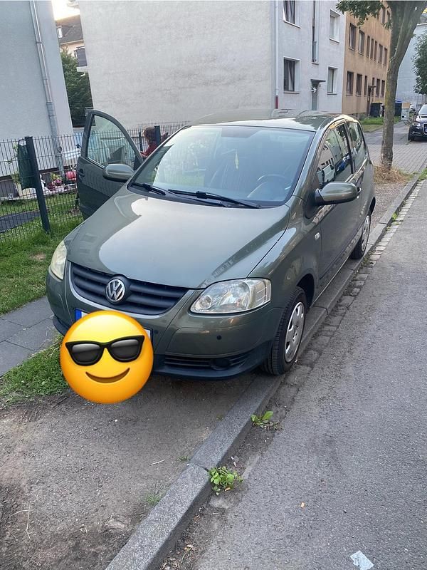 Beige Gebraucht 2005 VW Fox Kleinwagen | 1.000 € (Guter Preis) - Bild 1/4