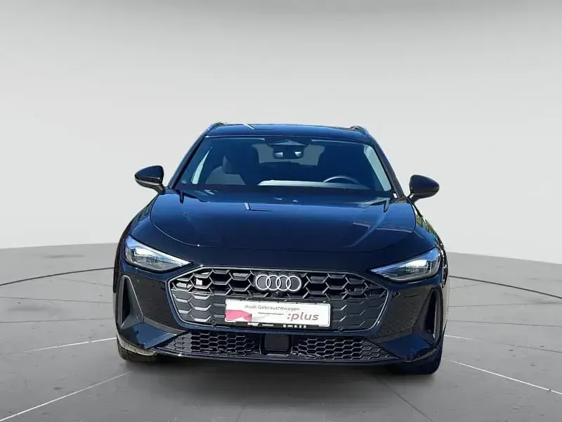 Gebraucht Audi A5 Sport 204 PS (150 kW) 2025 Mythosschwarz metallic Kombi