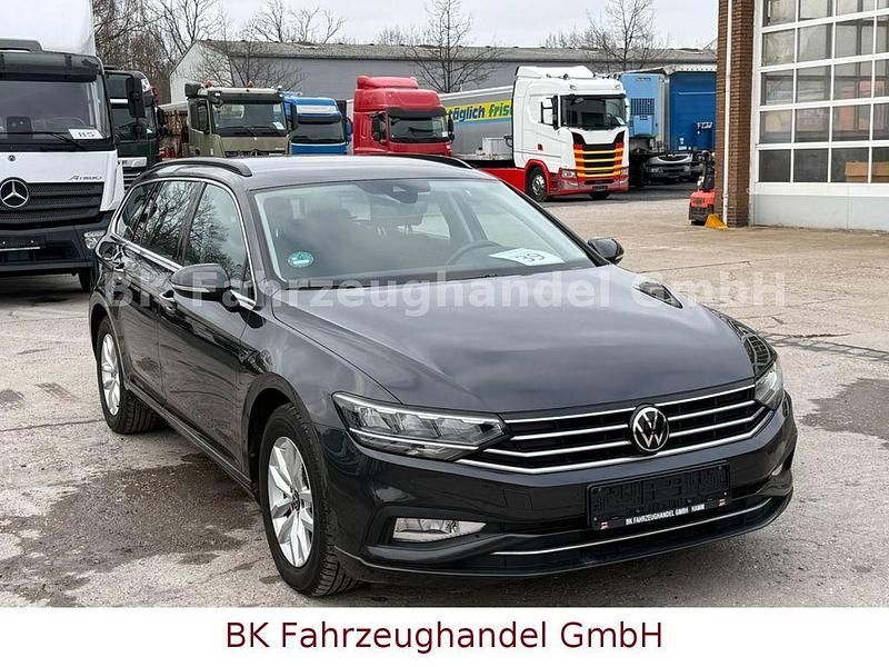 Gebraucht VW Passat Business 122 PS (89 kW) 2021 Grau Kombi