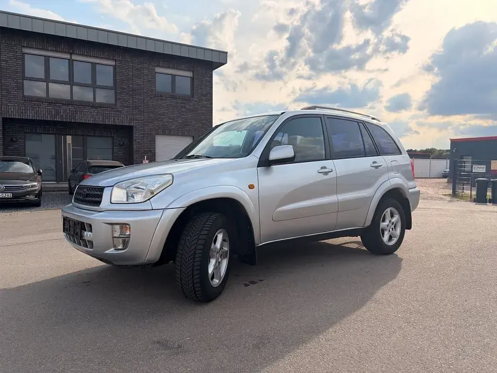 Gebraucht Toyota RAV4 150 PS (110 kW) 2003 Silber SUV