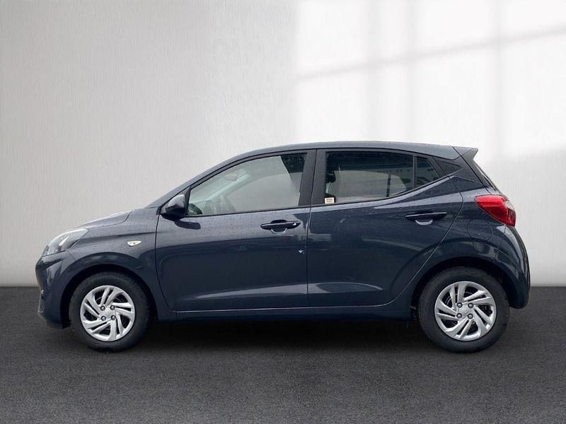 Gebraucht Hyundai i10 Select 67 PS (49 kW) 2024 Schwarz Kleinwagen