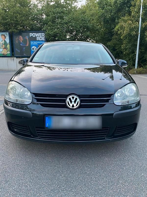 Schwarz Gebraucht 2003 VW Golf IV Basis Kleinwagen | 2.000 € (Fairer Preis) - Bild 1/4
