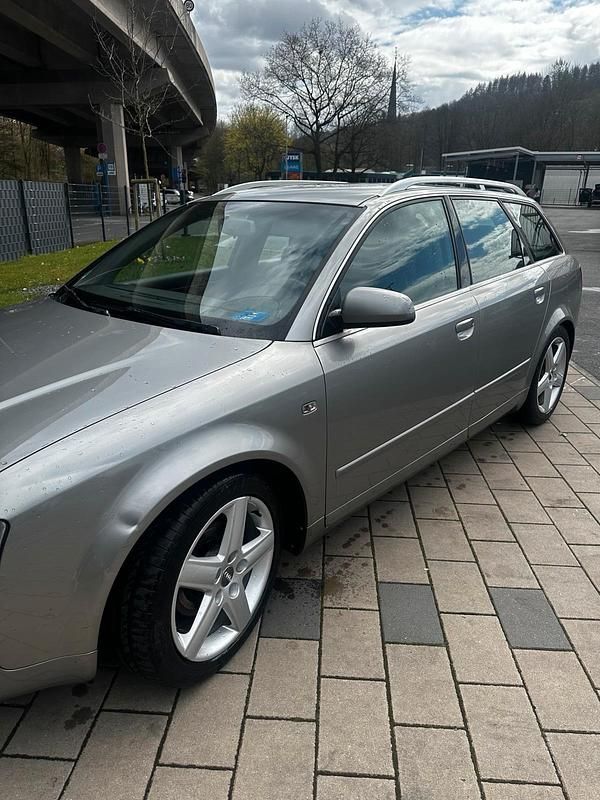 Gebraucht Audi A4 130 PS (95 kW) 2004 Silber Kombi
