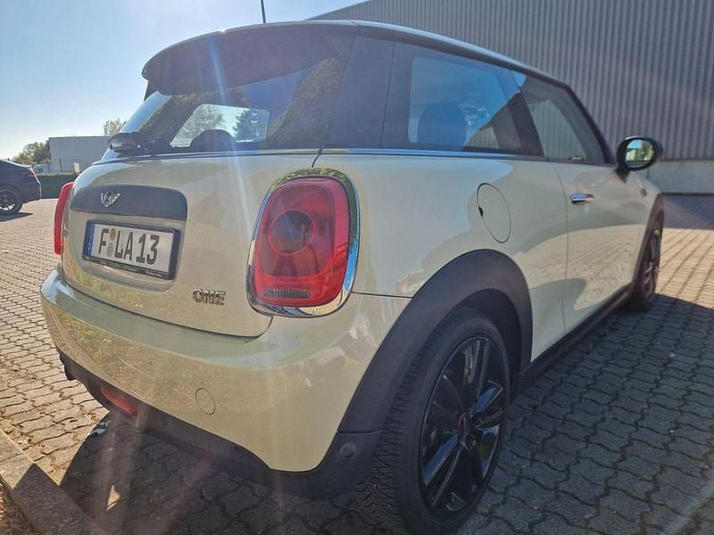 Gebraucht Mini ONE 75 PS (55 kW) 2016 Weiß Kleinwagen