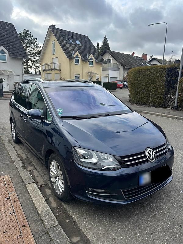 Gebraucht VW Sharan 177 PS (130 kW) 2014 Blau Van / Kleinbus