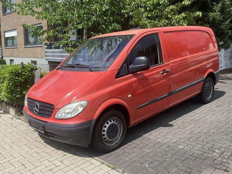 Feuerrot Gebraucht 2008 Mercedes Vito Van / Kleinbus | 6.499 € (Fairer Preis) - Bild 1/4