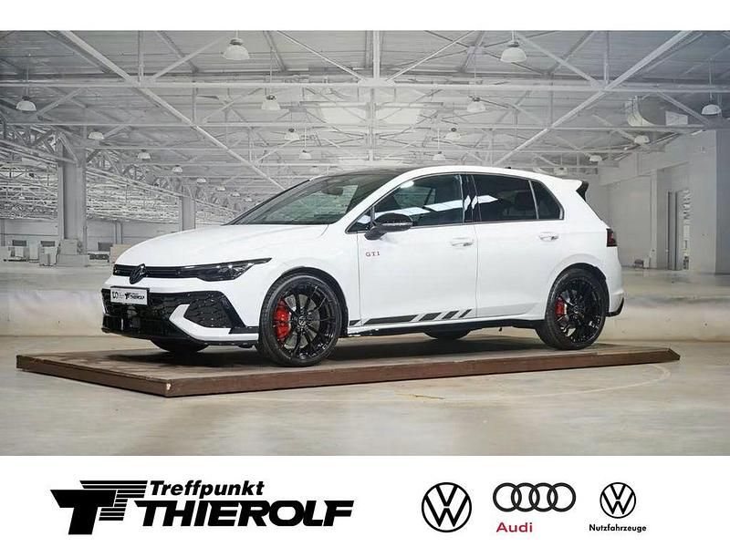 Weiß Neu 2025 VW Golf VIII GTI Clubsport Limousine | 52.880 € (Teuer) - Bild 1/4