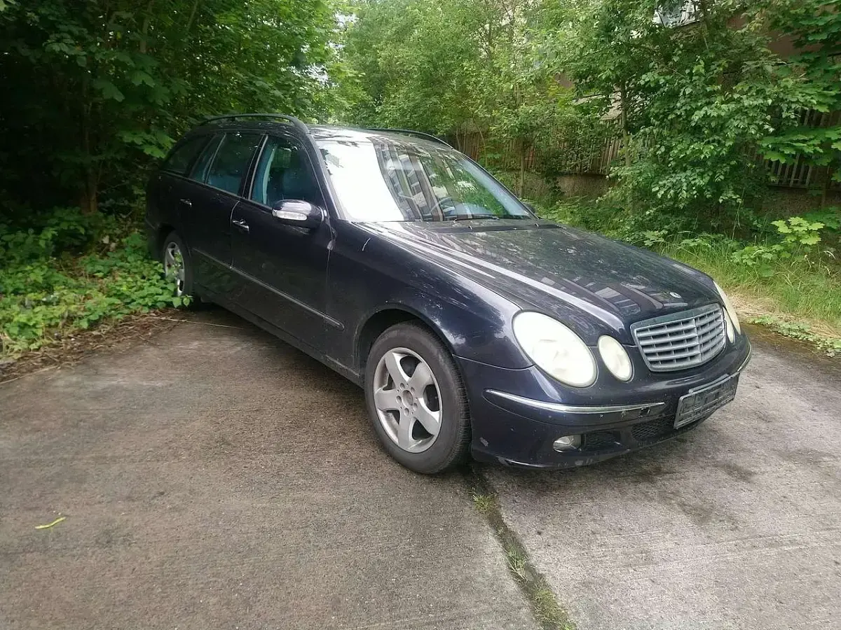 Gebraucht Mercedes E280 177 PS (130 kW) 2005 Blau Kombi