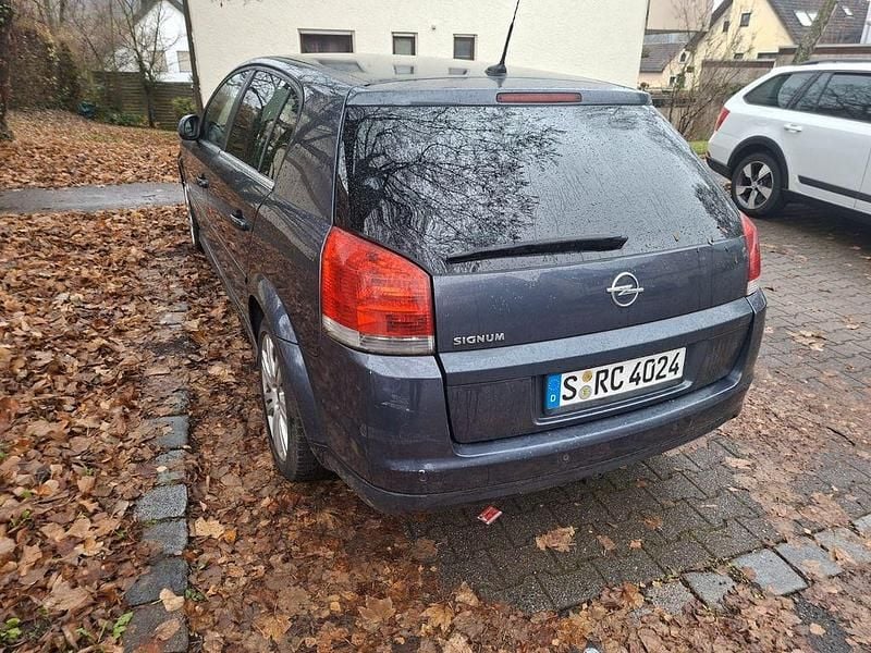 Gebraucht Opel Signum Edition 155 PS (114 kW) 2007 Blau Kleinwagen