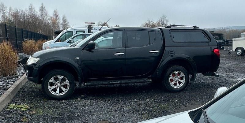Gebraucht Mitsubishi L200 178 PS (130 kW) 2011 Schwarz Pickup