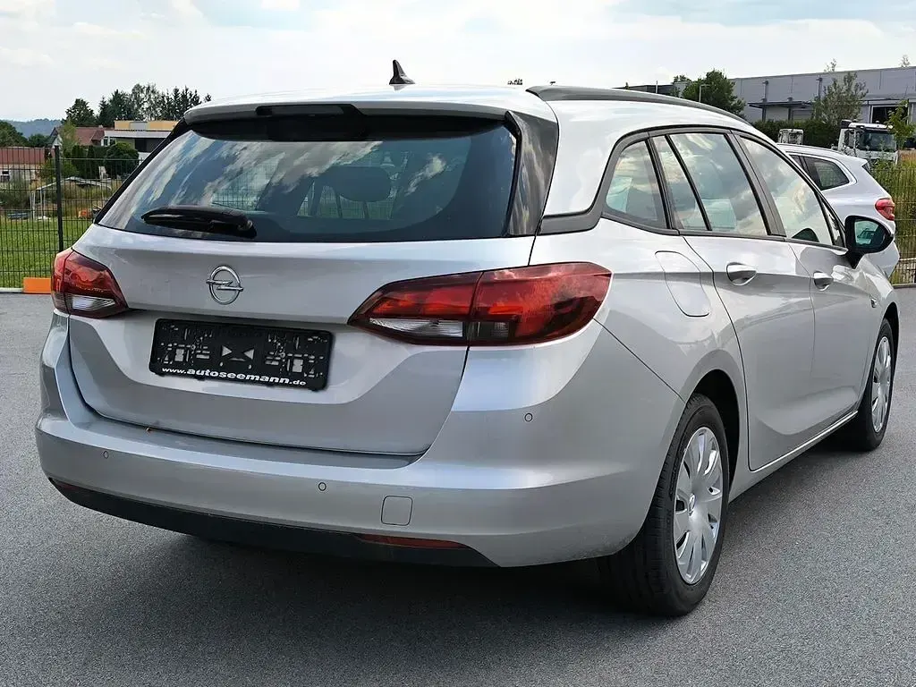 Gebraucht Opel Astra Edition 110 PS (80 kW) 2019 Silber Kombi