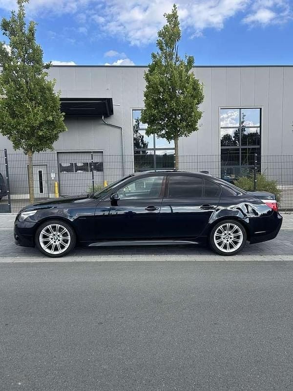 Gebraucht 2009 BMW 520 Sport Line Limousine | 3.700 € (Superpreis) - Bild 1/4