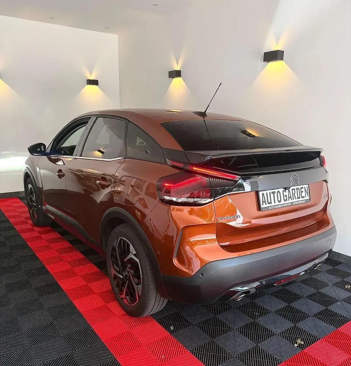 Gebraucht Citroën C4 Shine 131 PS (96 kW) 2021 Orange Kleinwagen